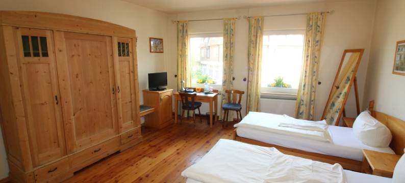 弗朗西斯戛纳集餐厅酒店(Franziskaner am Markt)图片