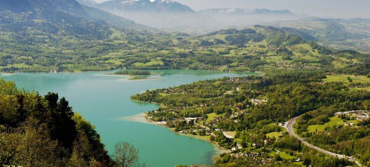 尚贝里南沙雷索宜必思快捷酒店(Ibis Budget Chambéry Sud Challes les Eaux)图片