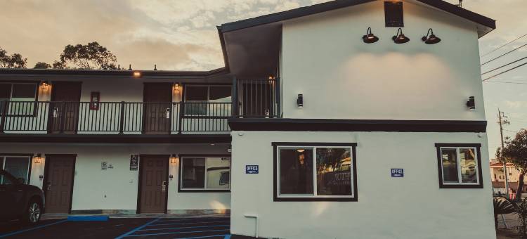 海崖顶部酒店及套房 - 码头/餐厅区(Blufftop Inn & Suites - Wharf/Restaurant District)图片