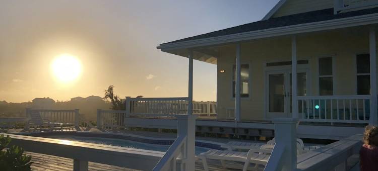 赤脚海滩 - 海滨度假屋，配有私人海滩，享日出与日落景观(Barefoot Beach - oceanfront beach house w/ private beach, sunrise & sunset views)图片