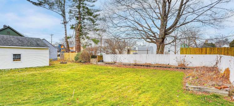 滑雪、徒步和钓鱼：现代化的拉特兰之家(Ski, Hike & Fish: Modern Rutland Home)图片