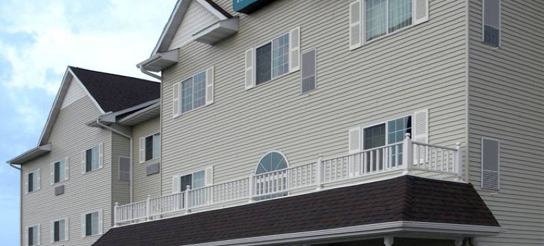 狄克逊凯艺套房酒店 - 近 I-88(Quality Inn & Suites Dixon Near I-88)图片