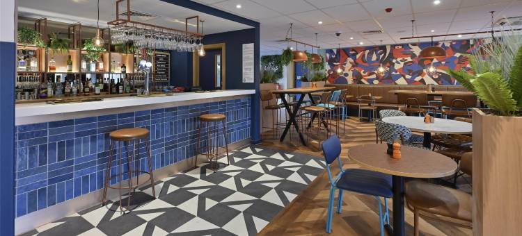 森伯里M3旅屋酒店(Travelodge Sunbury M3)图片