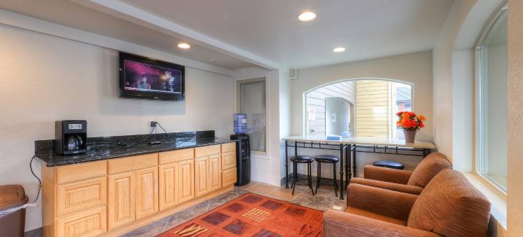 OYO纽波特旅馆-101号高速公路(Newport Inn by OYO - Hwy 101)图片