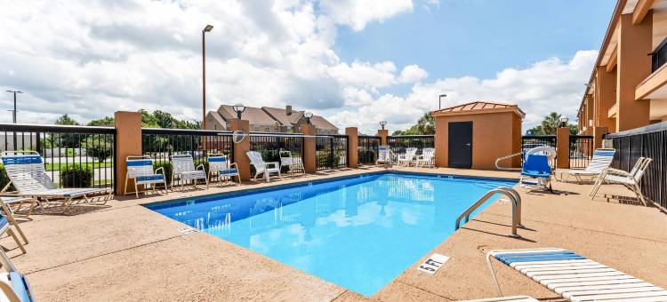 凯艺套房酒店-近罗宾斯空军基地(Quality Inn & Suites Near Robins Air Force Base)图片