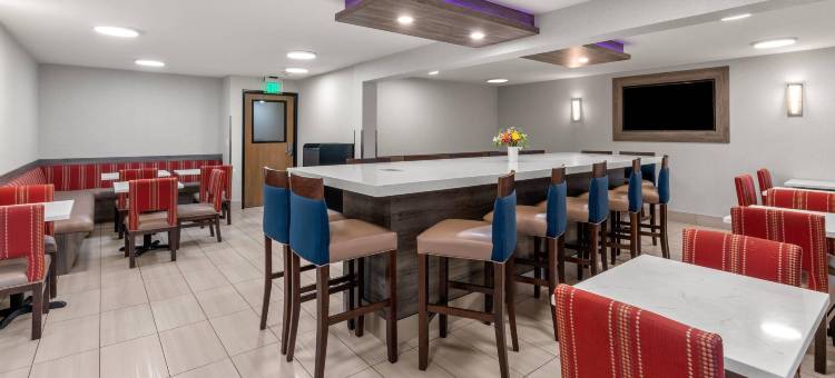 波特兰西 - 比弗顿舒适套房酒店(Comfort Inn & Suites Beaverton - Portland West)图片