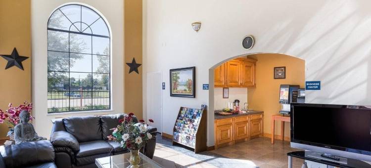 亨布尔IAH罗德威旅馆及套房(Rodeway Inn & Suites Humble IAH)图片