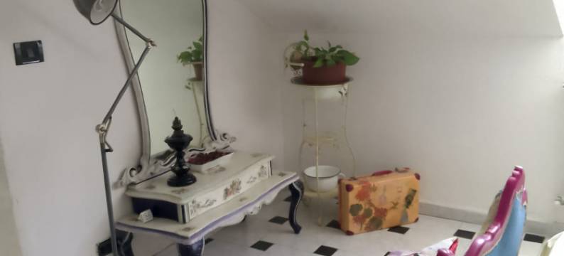 Spacious and Naturally Bright Bomboniera Rooftop Favors Apartment图片