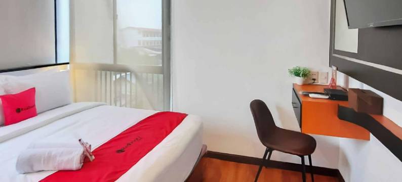 红多兹酒店-近棉兰皇家普里玛医院2号(RedDoorz Near RS Royal Prima Medan 2)图片