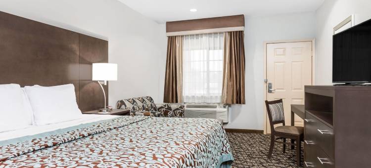 麦迪逊维尔温德姆戴斯套房酒店(Days Inn & Suites by Wyndham Madisonville)图片