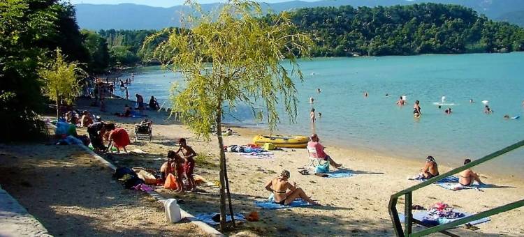 Holiday Home in Pertuis with Private Pool图片
