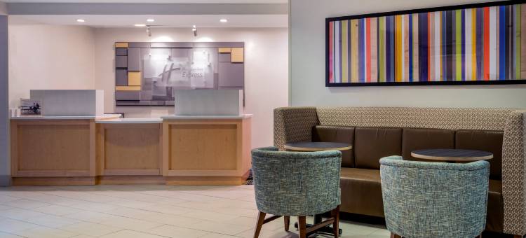 Holiday Inn Express 教堂山(Holiday Inn Express Chapel Hill)图片