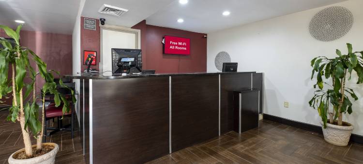 红屋顶客栈罗利-北克拉布特里购物中心-联想中心(Red Roof Inn Raleigh - North-Crabtree Mall/Lenovo Center)图片