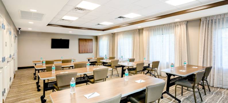 劳德代尔堡机场西Staybridge Suites(Staybridge Suites FORT LAUDERDALE AIRPORT - WEST by IHG)图片