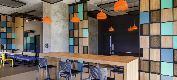 宜必思里贝朗普雷托别墅高尔夫酒店(Ibis Ribeirão Preto Vila do Golf)图片