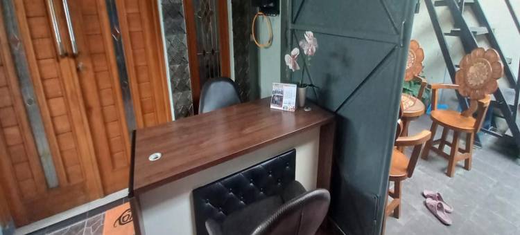 O 94911 伊斯兰安格雷克旅馆(Hotel O 94911 Syariah Anggrek Guest House)图片