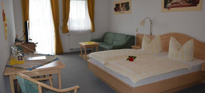 奥根斯坦膳宿公寓(Gasthaus Augenstein)图片