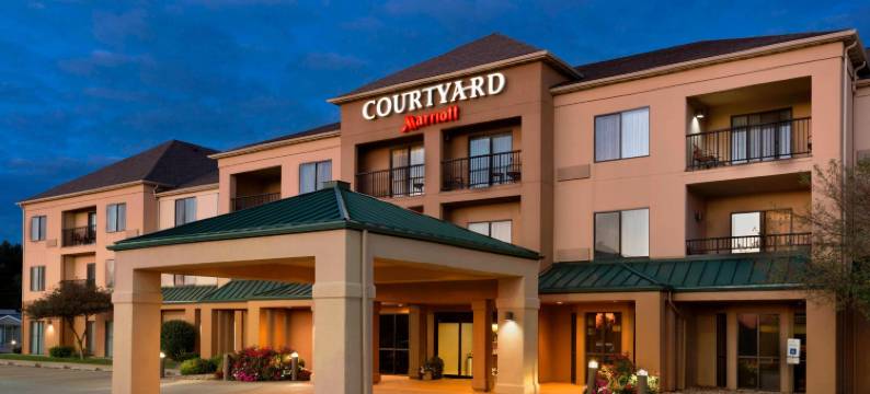 Courtyard Bloomington Normal图片