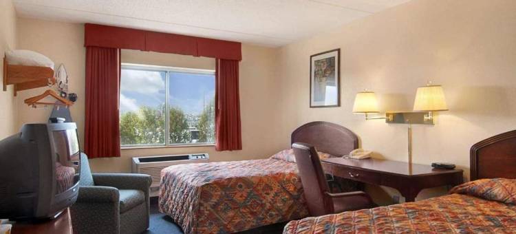 田纳西曼彻斯特温德姆速8酒店(Super 8 by Wyndham Manchester TN)图片