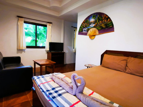 沙努克沙龙度假村