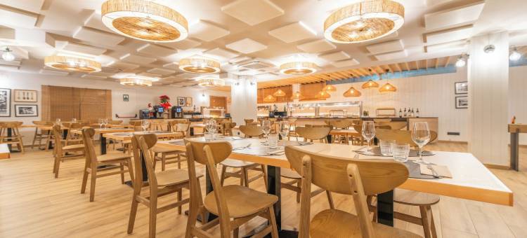 维耶拉酒店(Hotel Viella)图片