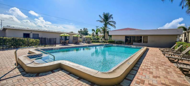 品质酒店迈尔斯堡开普科勒尔(Quality Inn Fort Myers Cape Coral)图片