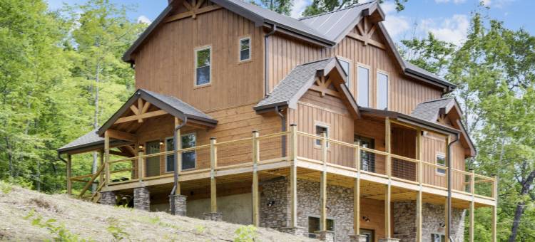 RedAwning的Stone Mountain Lodge四卧室小木屋(Stone Mountain Lodge 4 Bedroom Cabin by RedAwning)图片