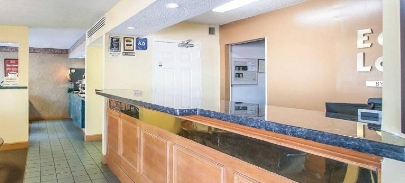 伊康套房旅馆(Econo Lodge Inn & Suites)图片