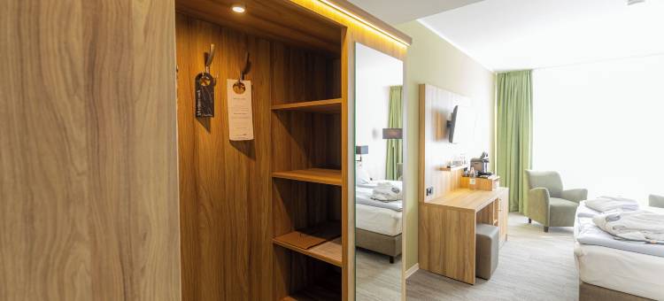 里萨德累斯顿艾尔布兰德美居酒店(Mercure Hotel Riesa Dresden Elbland)图片