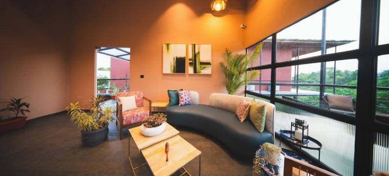 圣人小住与小径(Sage Stays and Trails)图片