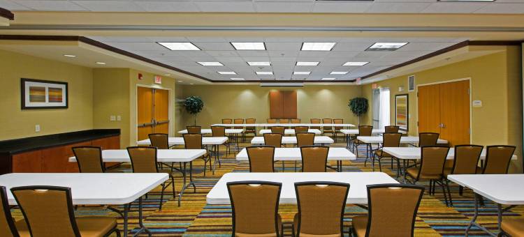 万枫托莱多北套房酒店(Fairfield by Marriott Inn & Suites Toledo North)图片