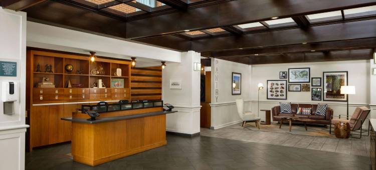 里士满机场福朋喜来登酒店(Four Points by Sheraton Richmond Airport)图片
