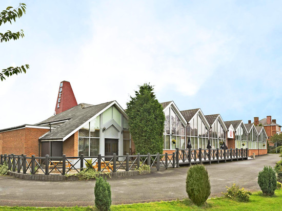 莱斯特威格斯顿假日酒店