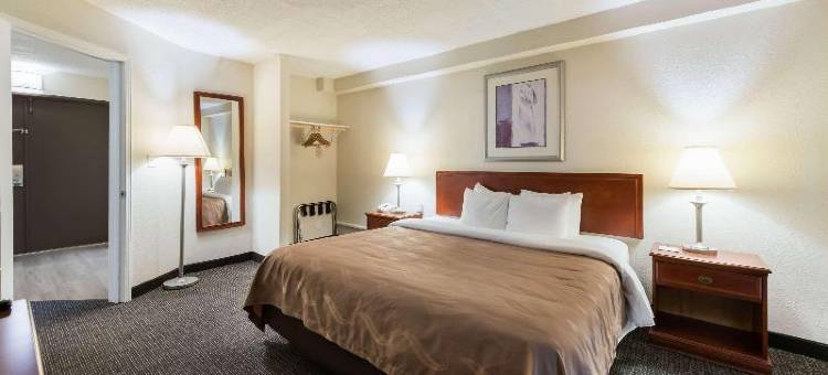 波旁内斯布拉德利凯艺酒店(Quality Inn Bradley- Bourbonnais)图片
