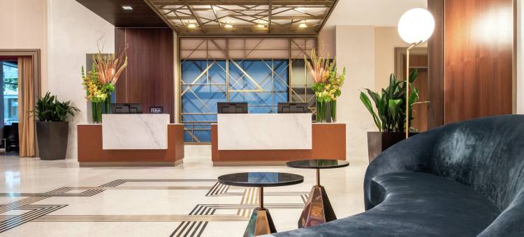 西雅图市区先民广场希尔顿安泊酒店(Embassy Suites by Hilton Seattle Downtown Pioneer Square)图片