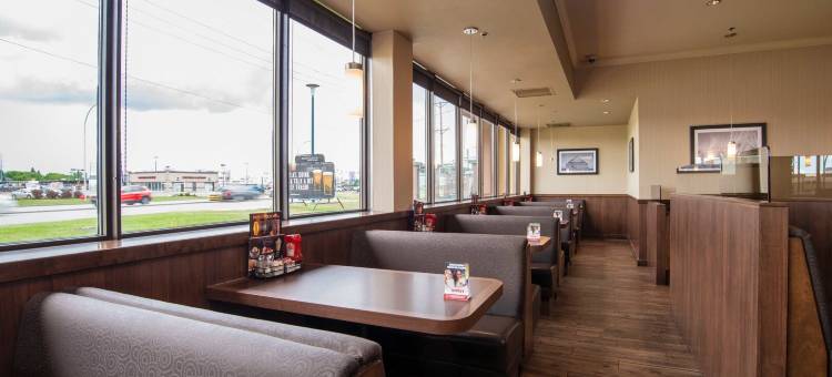 萨斯卡通桑德曼酒店(Sandman Hotel Saskatoon)图片