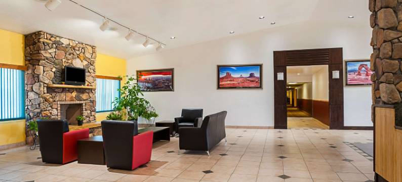 罗德威酒店及套房(Rodeway Inn & Suites)图片