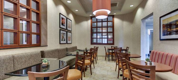 梅里迪恩德鲁里套房酒店(Drury Inn & Suites Meridian)图片