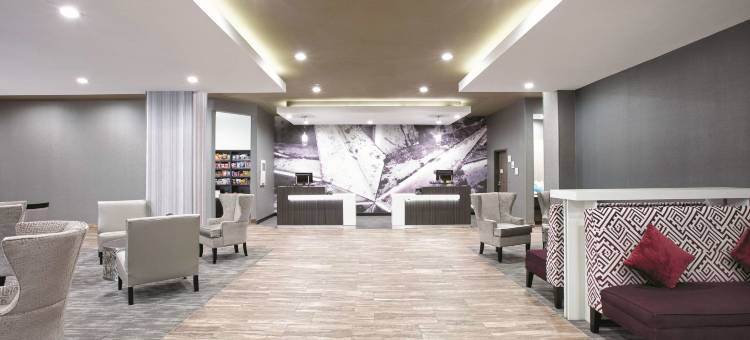 阿马里洛机场拉昆塔温德姆套房酒店(La Quinta Inn & Suites by Wyndham Amarillo Airport)图片