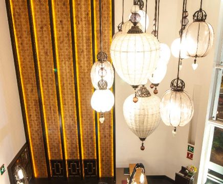 Square Small Luxury Hotel - ProvidenciaHotel Overview