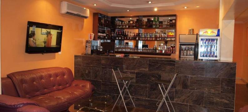 海湾套房酒店(BAYLIS HOTEL AND SUITES)图片