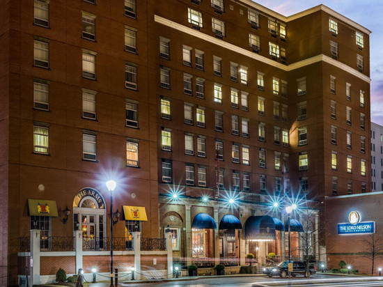 纳尔逊勋爵酒店及套房