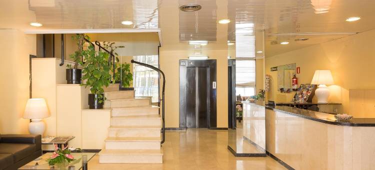 公寓伯特伦酒店(Aparthotel Bertrán)图片