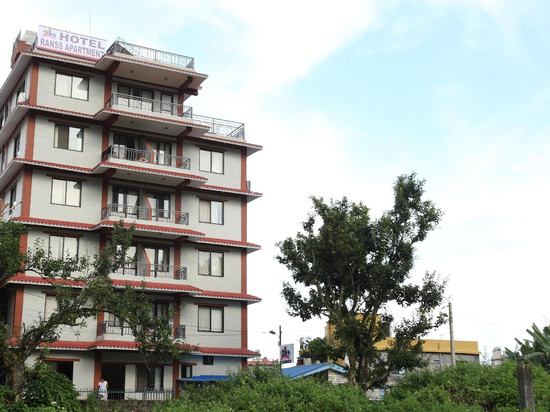 瑞尼斯公寓酒店