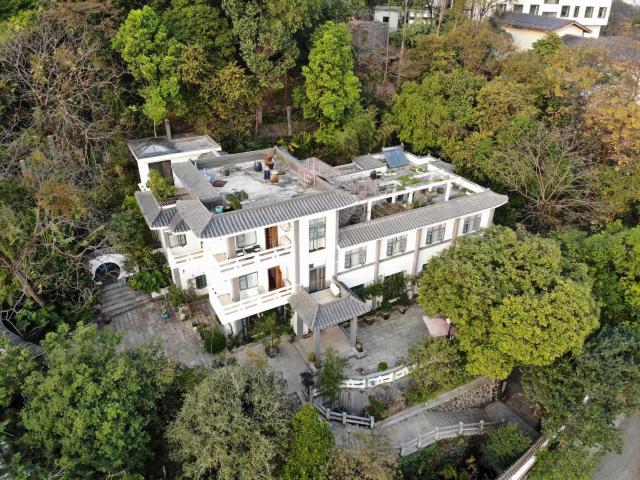 Xixi Hot Spring HomestayHotel Overview