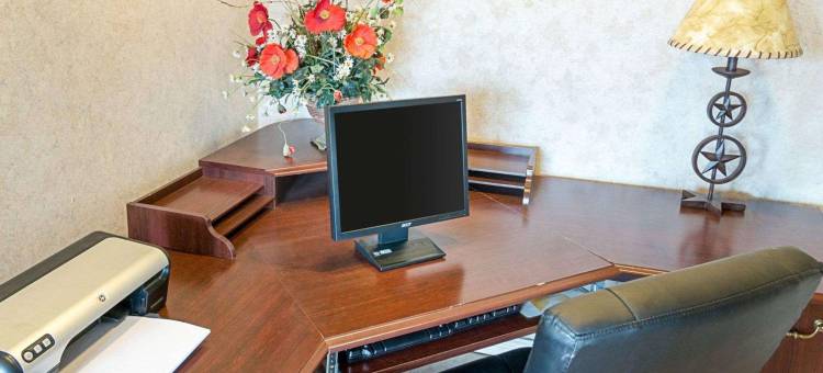 希尔斯伯勒 I-35 伊克诺旅馆(Econo Lodge Hillsboro I-35)图片