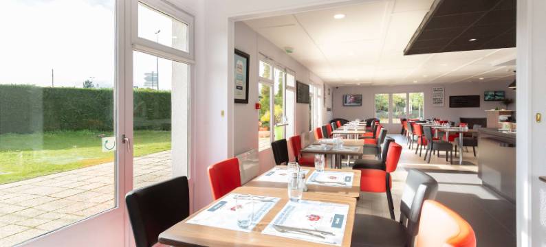 伊苏丹基里亚德酒店(Kyriad Issoudun)图片