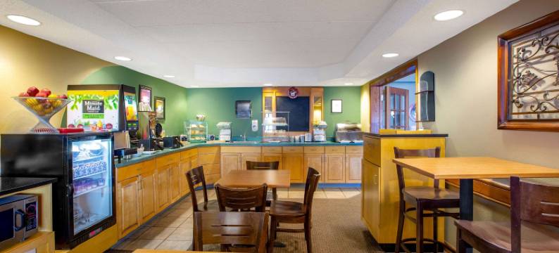 科尔尼美吟温德姆酒店(AmericInn by Wyndham Kearney)图片