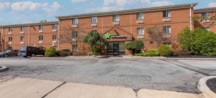 郊区工作室科普利阿克伦西(Suburban Studios Copley Akron West)图片