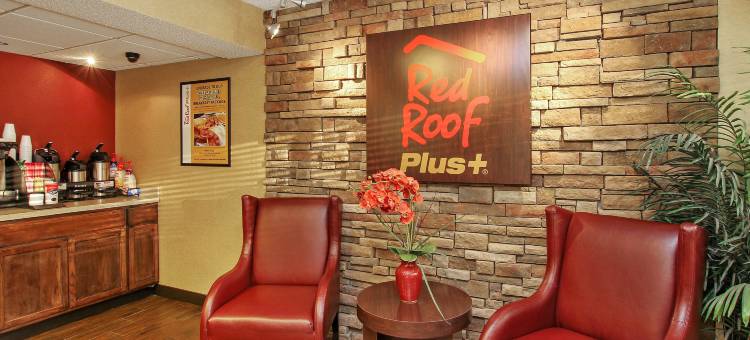 亚特兰大巴克海特红顶Plus酒店(Red Roof PLUS+ Atlanta - Buckhead)图片